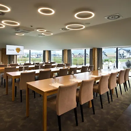 Views, * 韦尔卡鲁穆尼卡