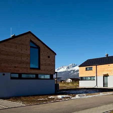 Views, 別荘 ヴェルカー・ロムニツァ