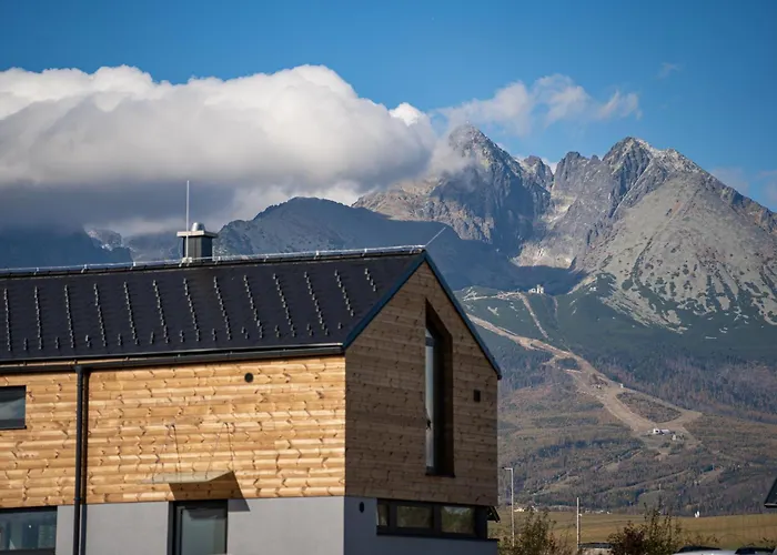 Views, 벨카 롬니차