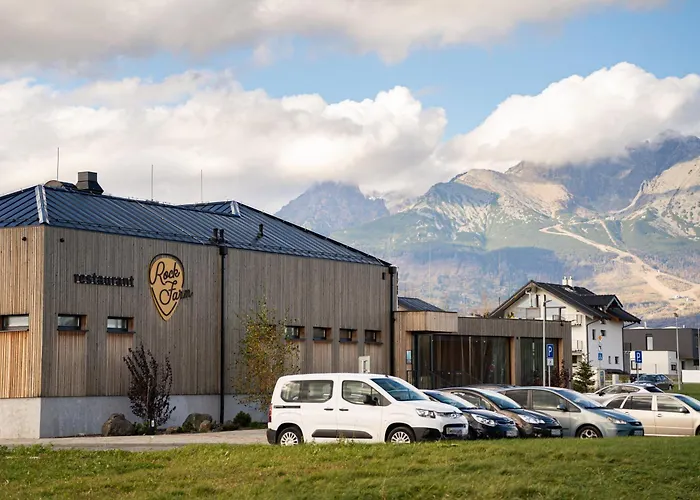 Views, * 벨카 롬니차