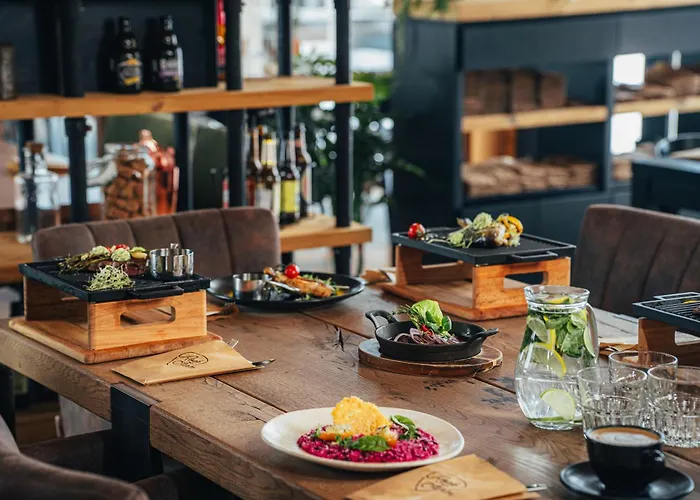 Views, 펜션 벨카 롬니차