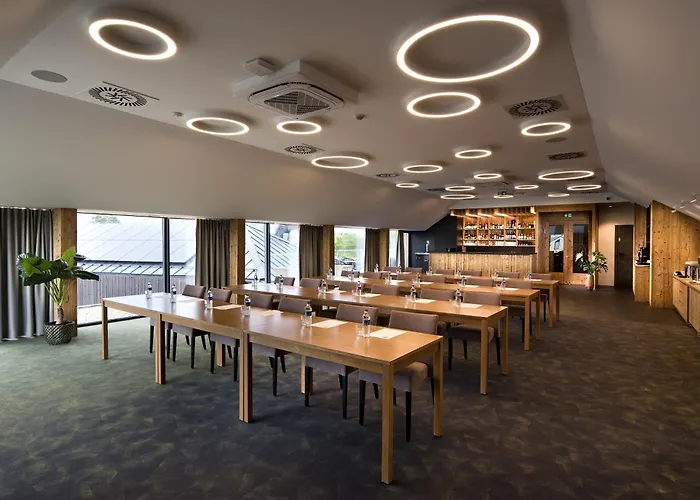 펜션 Views, 벨카 롬니차