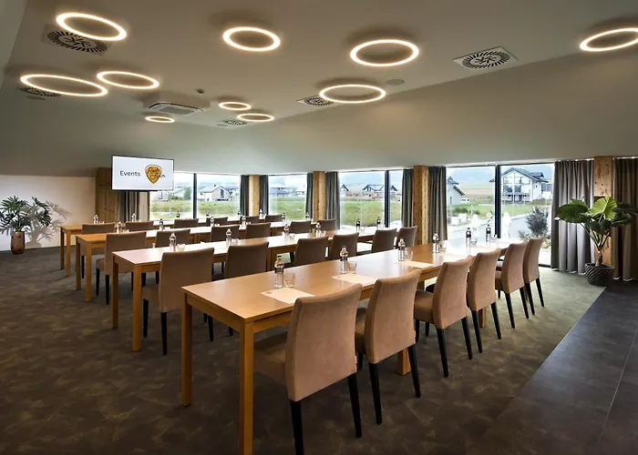 Views, * Kakaslomnic